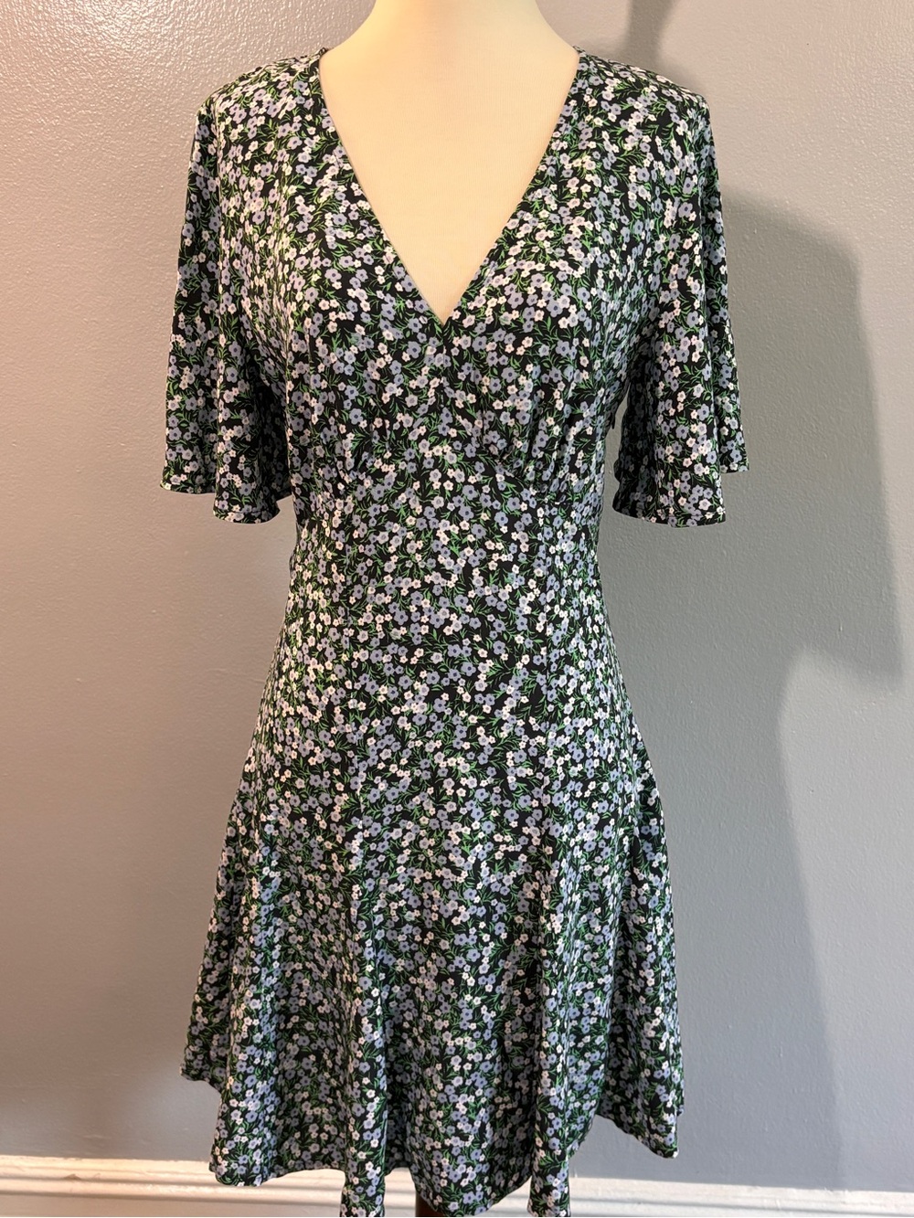 NWT New Look Green Ditsy Floral Short Sleeve Mini Dress